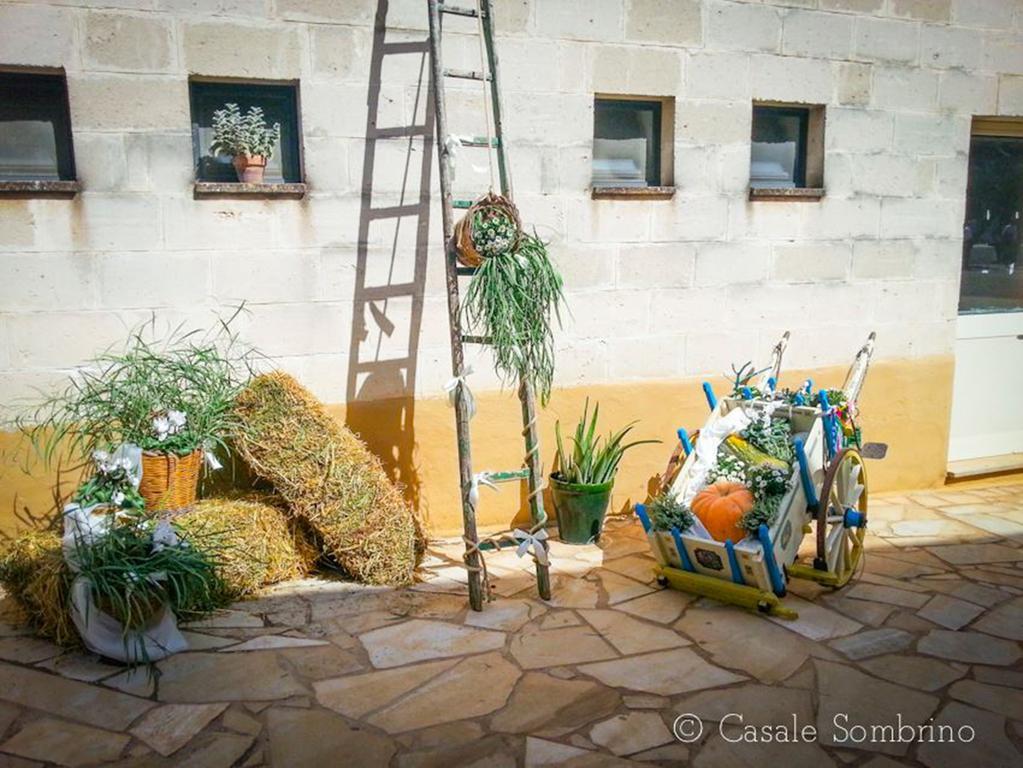 Gasthaus Casale Sombrino Supersano Exterior foto