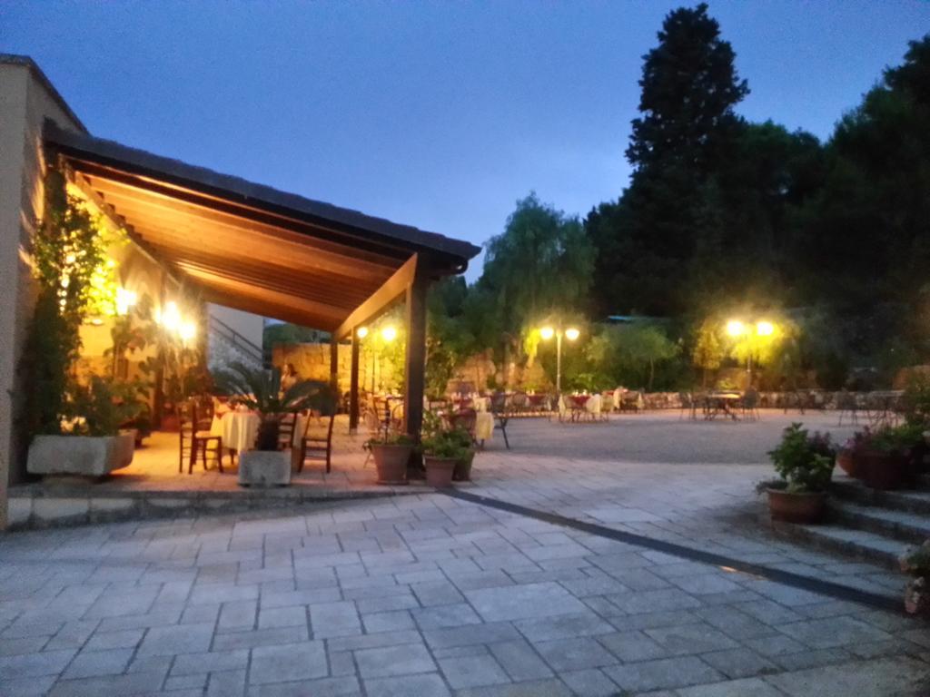 Gasthaus Casale Sombrino Supersano Exterior foto